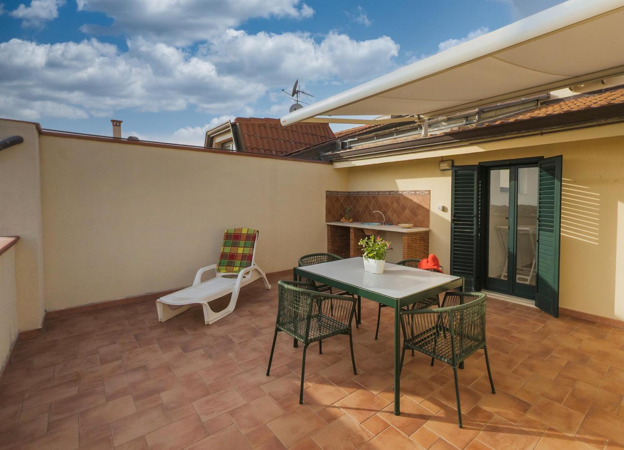 Magico Apartments - 450M Dalla Spiaggia Capo d'Orlando Bagian luar foto