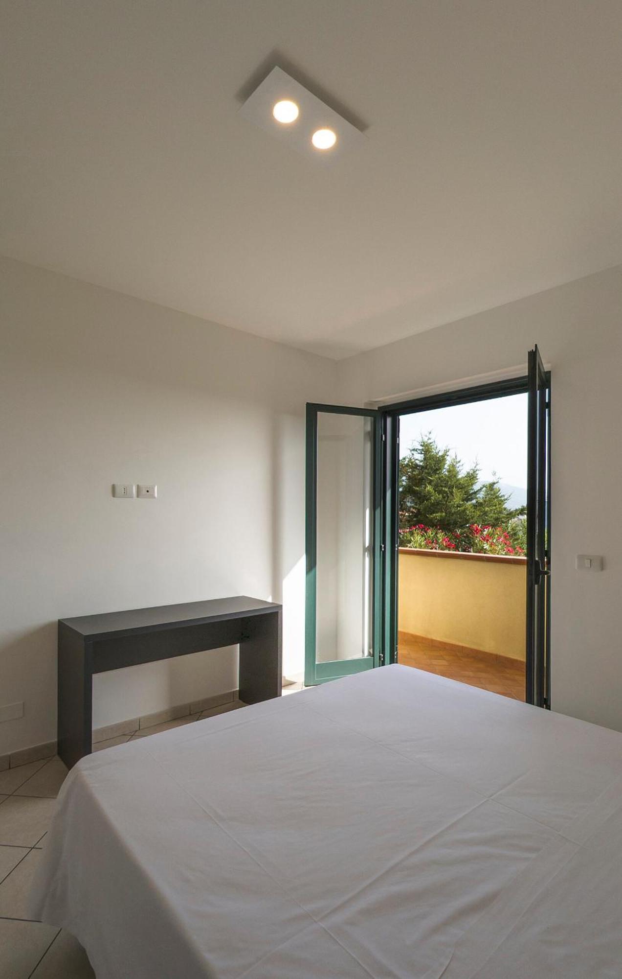 Magico Apartments - 450M Dalla Spiaggia Capo d'Orlando Bagian luar foto