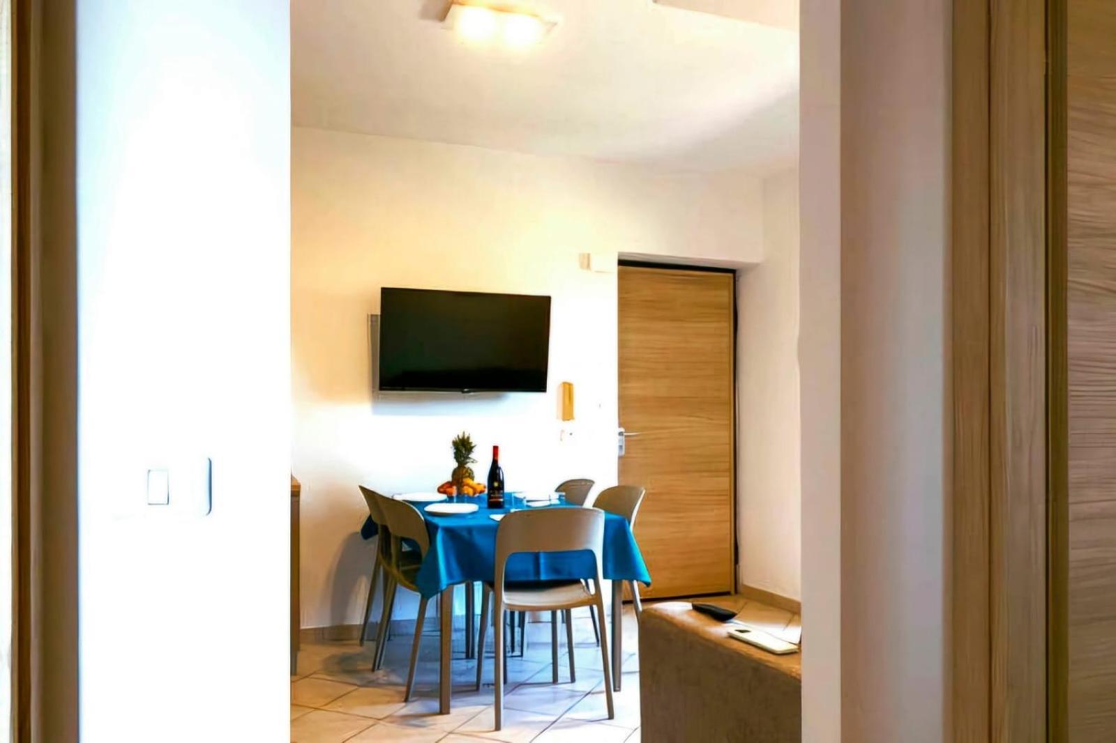 Magico Apartments - 450M Dalla Spiaggia Capo d'Orlando Bagian luar foto